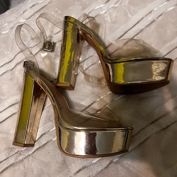 Heels - Picture 1 of 3